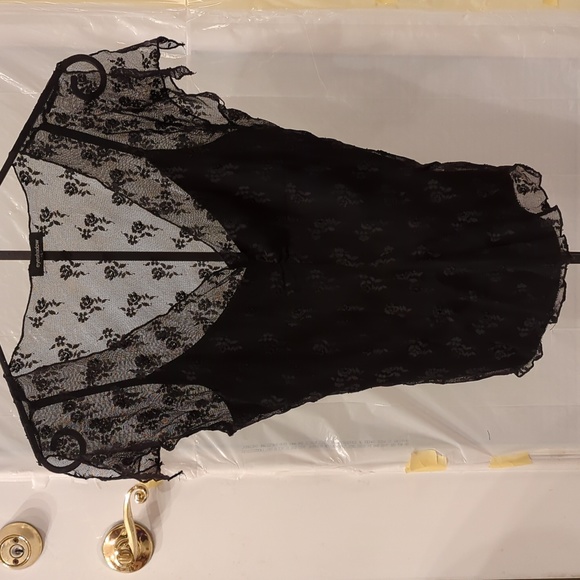 'Eye Shadow' by Marshall's sized L shear black laced top - Picture 2 of 3